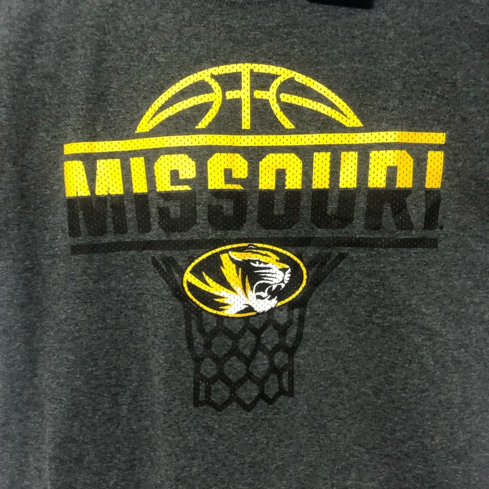 NWT Champion Missouri Tigers T-Shirt Mens M Short Sleeve Gray Graphic Tee Mizzou - Picture 3 of 8